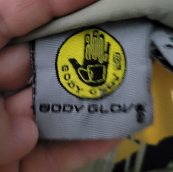 BODY GLOVE | floral flower surf board shorts - Picture 3 of 6